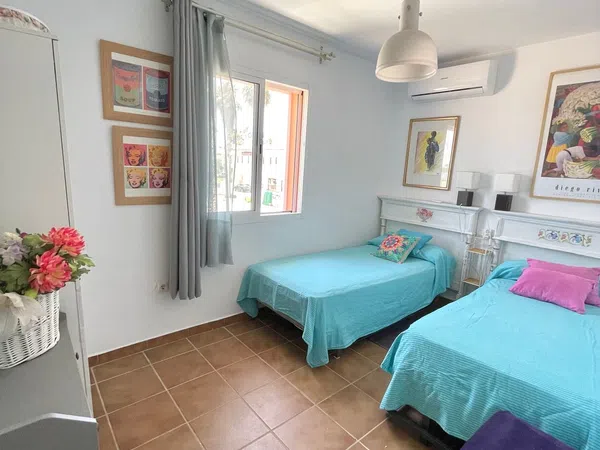 Chalet adosado en Calle Dalia, 2 - Foto 6