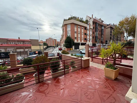 Piso en calle de Trefacio, 13