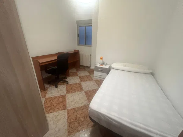 Piso en camino ronda, 126