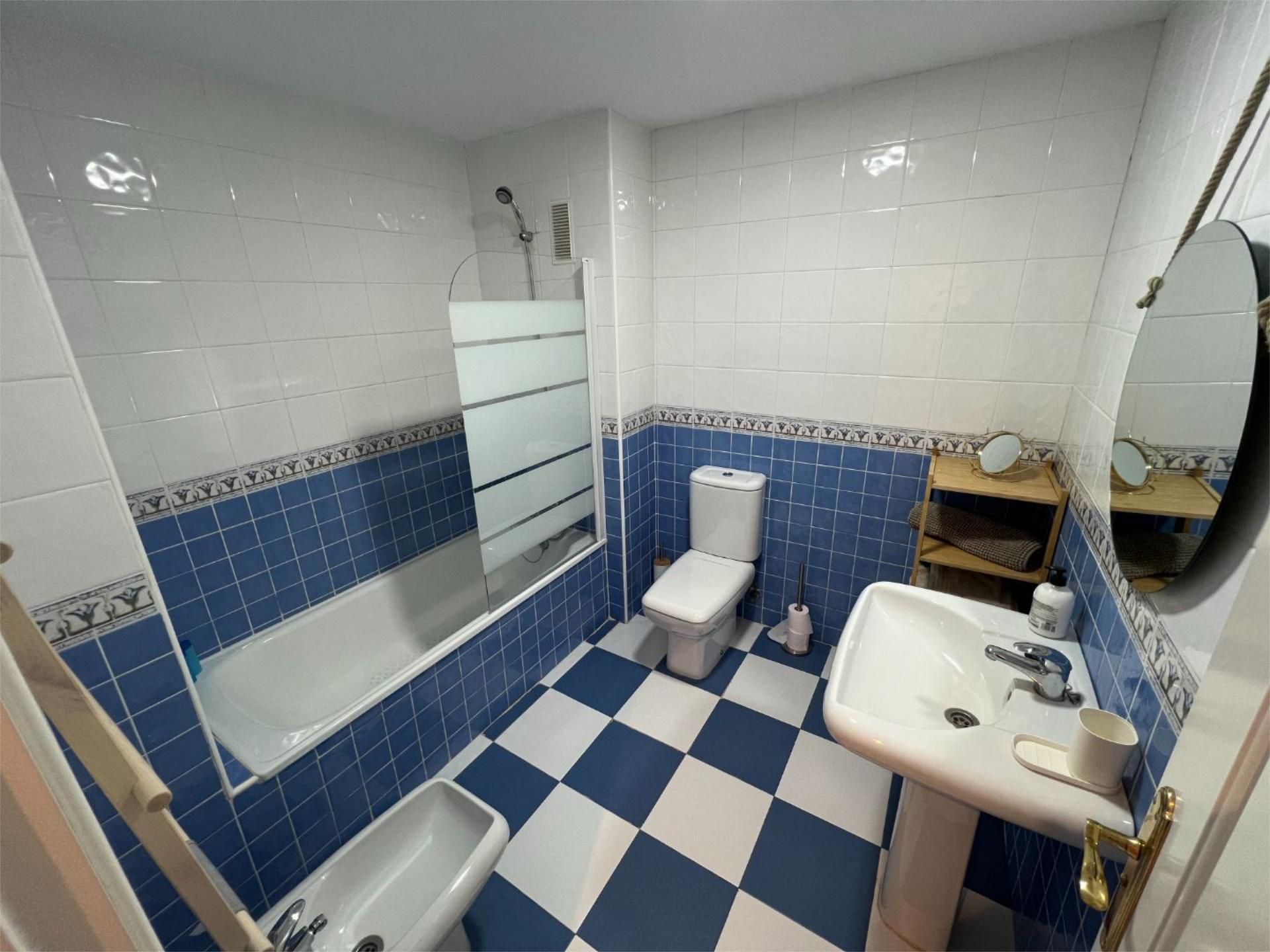 Piso en  Avenida Aljaima 15 - Foto 24