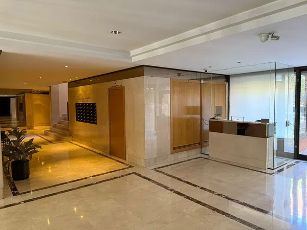 Piso en paseo de la Florida, 24