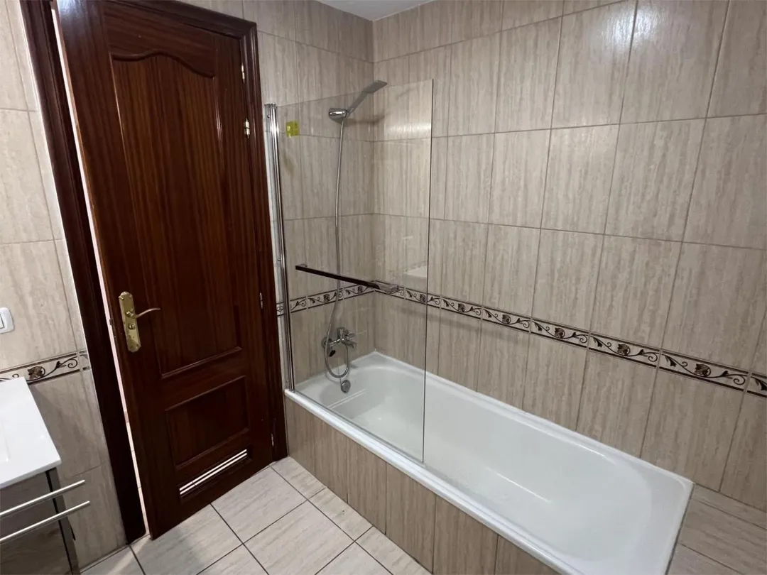 Piso en  Calle Llano Mora 11 - Foto 12