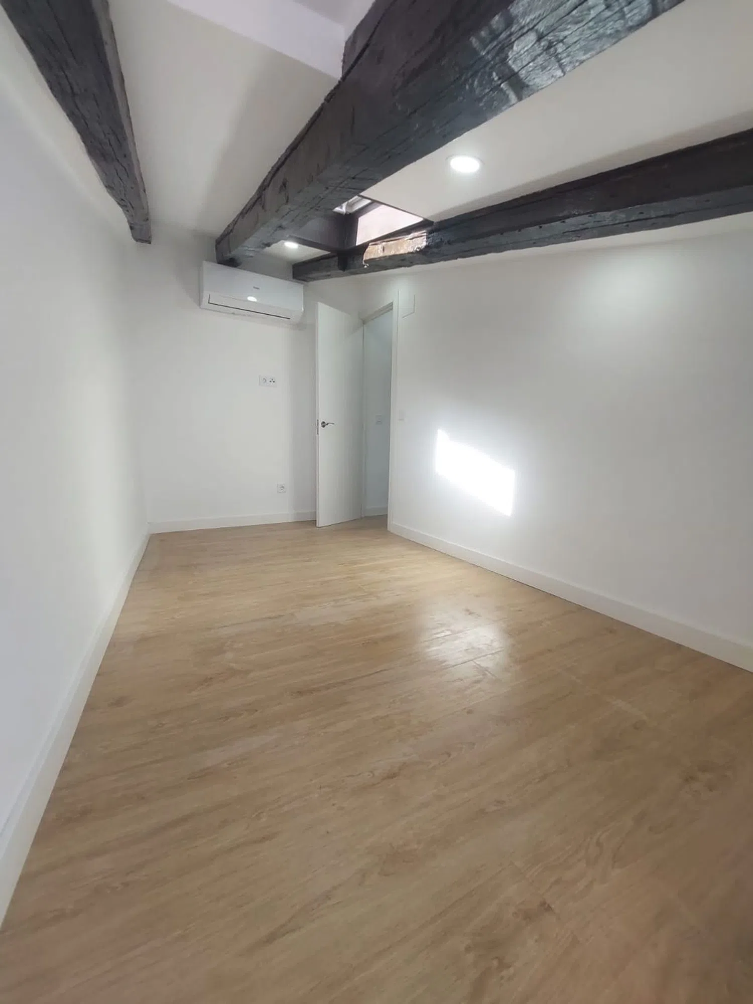 Ático en calle del Mesón de Paredes, 42 - Foto 15