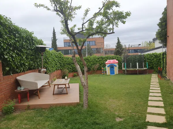 Chalet pareado en Zona Avenida Europa, Zona Avenida Europa - Foto 1