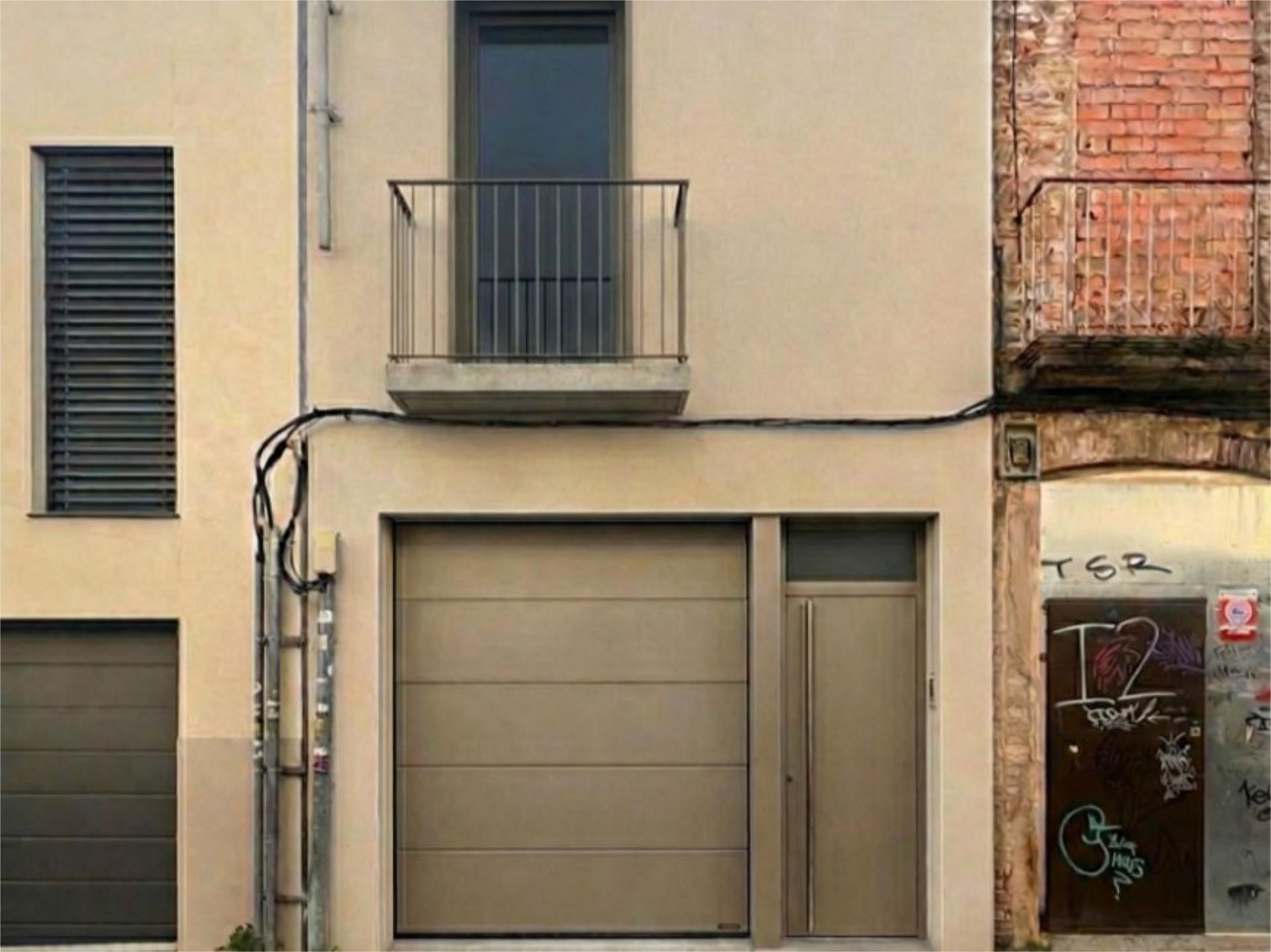 Casa adosada en  Carrer d'Arimon 73 - Foto 3