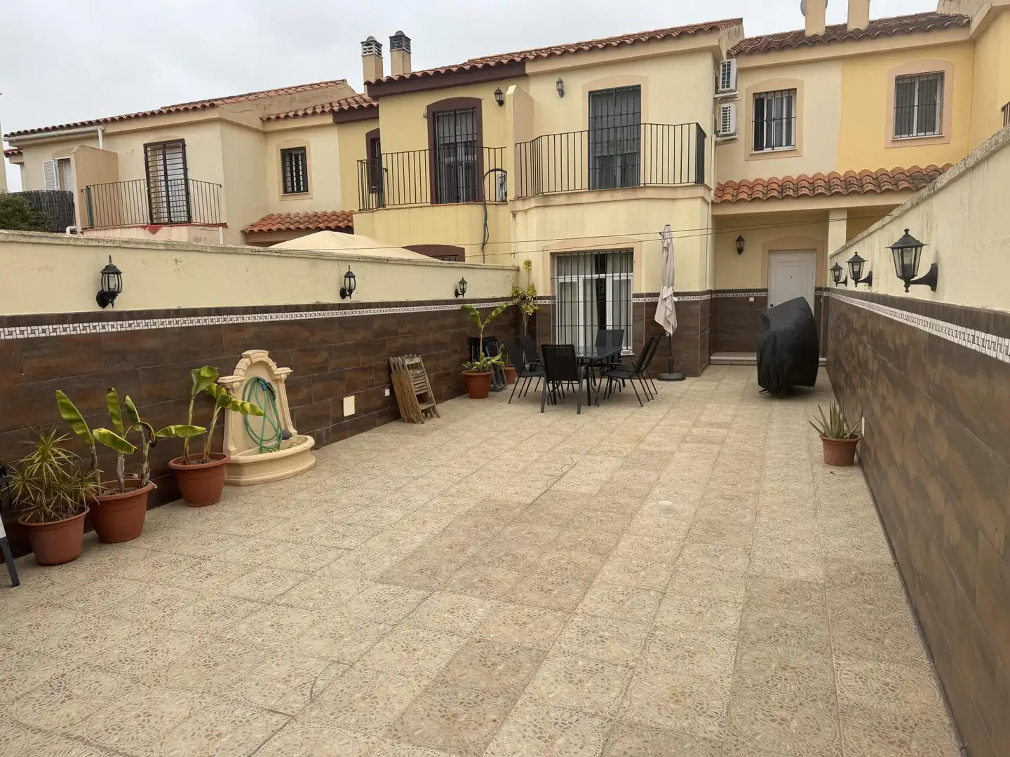 Casa adosada en  Calle Ermita de la Yedra 45 - Foto 1