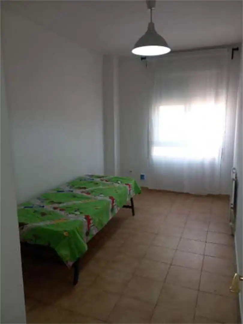 Piso en Puente de Vallecas - Foto 3