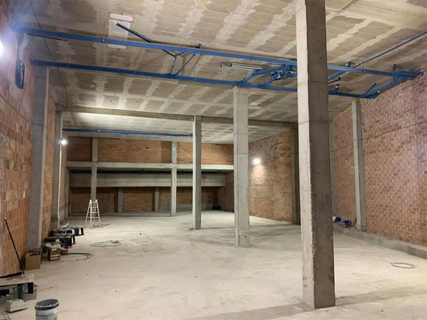 Local comercial en  Carrer Pintor Viladomat 8 - Foto 3
