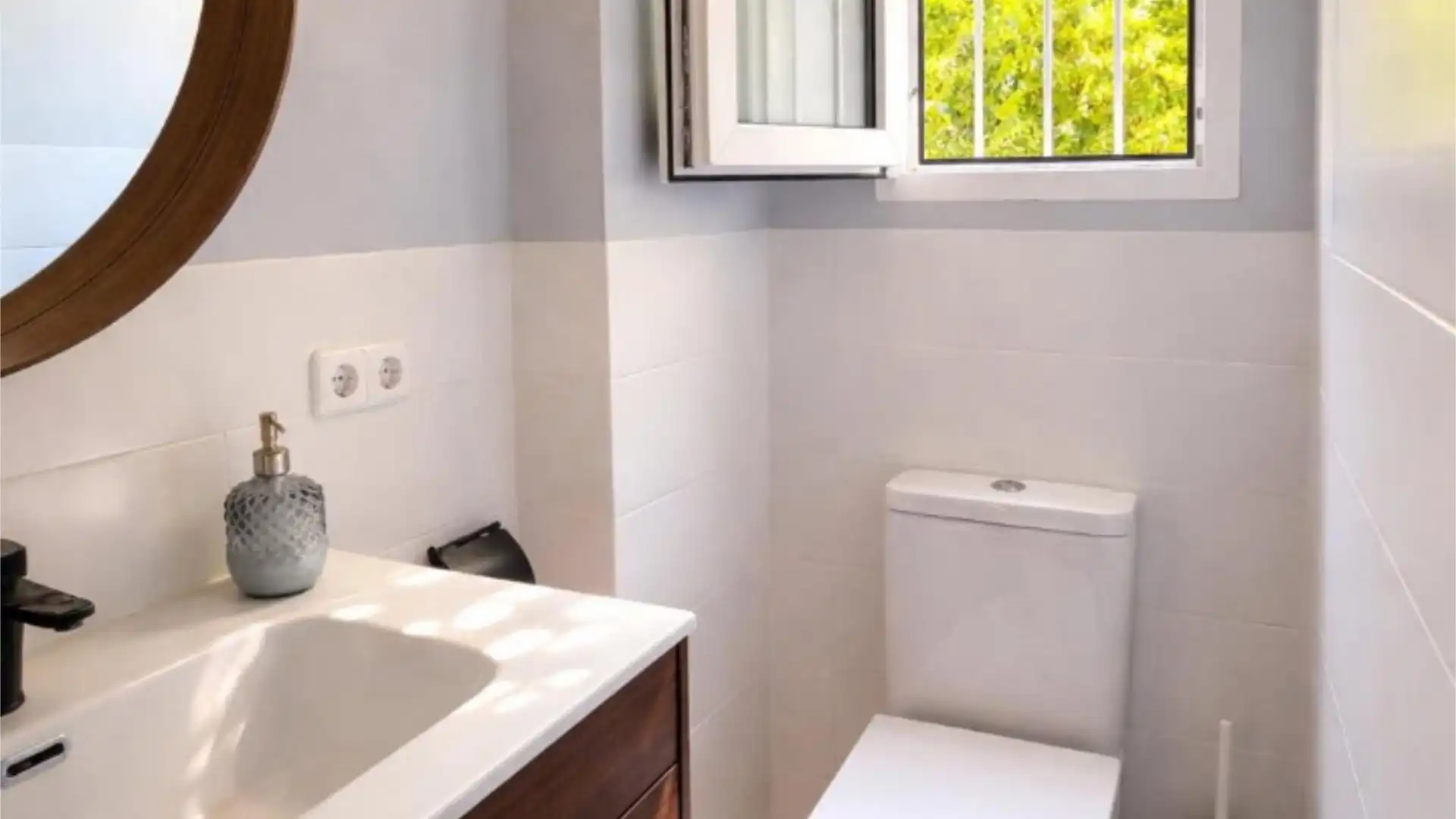 Piso en  Carrer del Llac Enol 10 - Foto 16