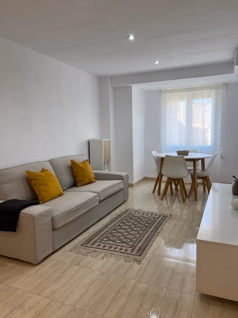 Piso en  Carrera de la Fonteta de Sant Lluís 6 - Foto 2