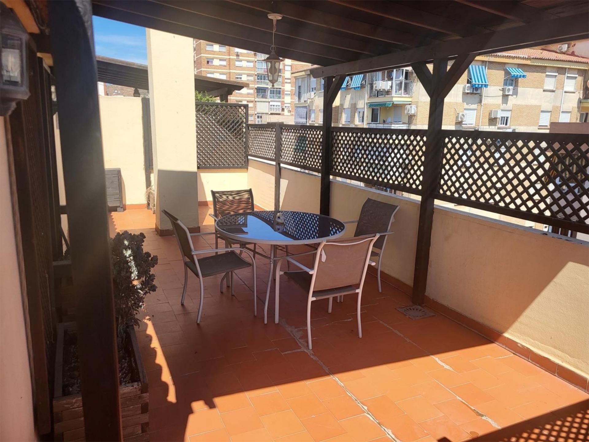 Piso en  Camino Suárez 85