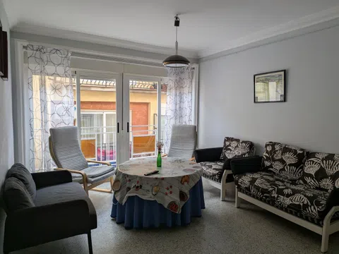 Estudio en calle Águila, 20