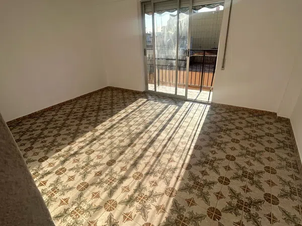 Piso en calle de Sant Francesc de Borja, 22 - Foto 2