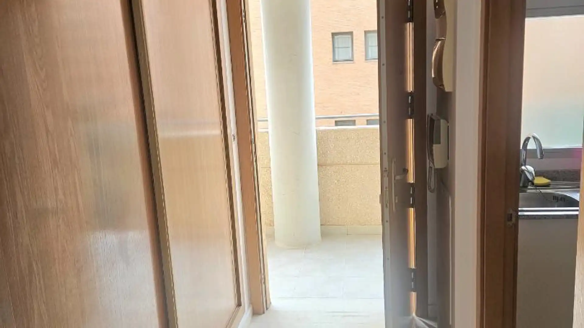 Piso en  Carrer Gregal 4 - Foto 3