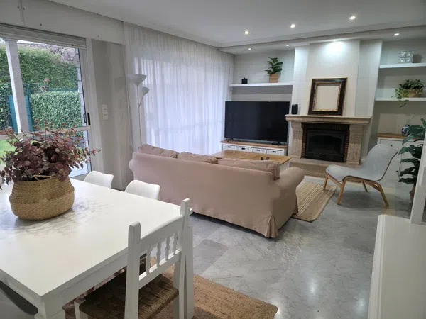 Chalet adosado en Urb. pazo grande Eirís - Foto 9