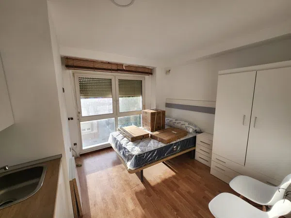 Estudio en calle Santa Teresita del Niño Jesús, 59 - Foto 1