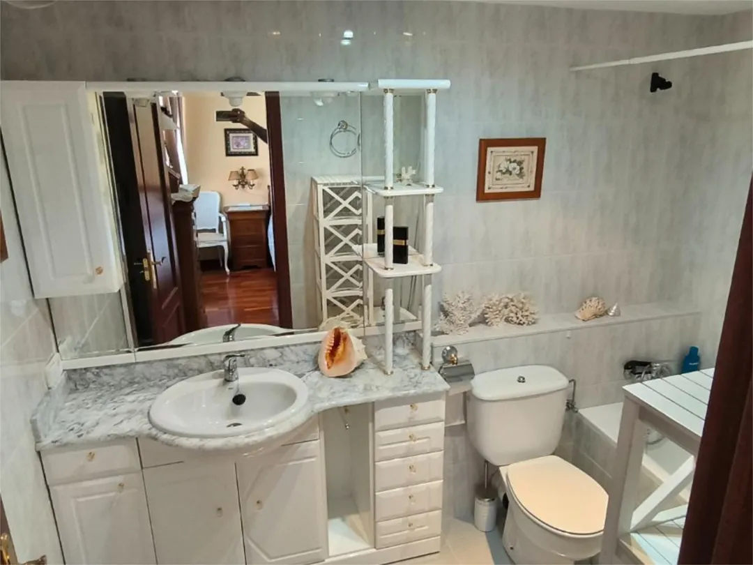 Casa adosada en  Calle Quiñones 34 - Foto 11