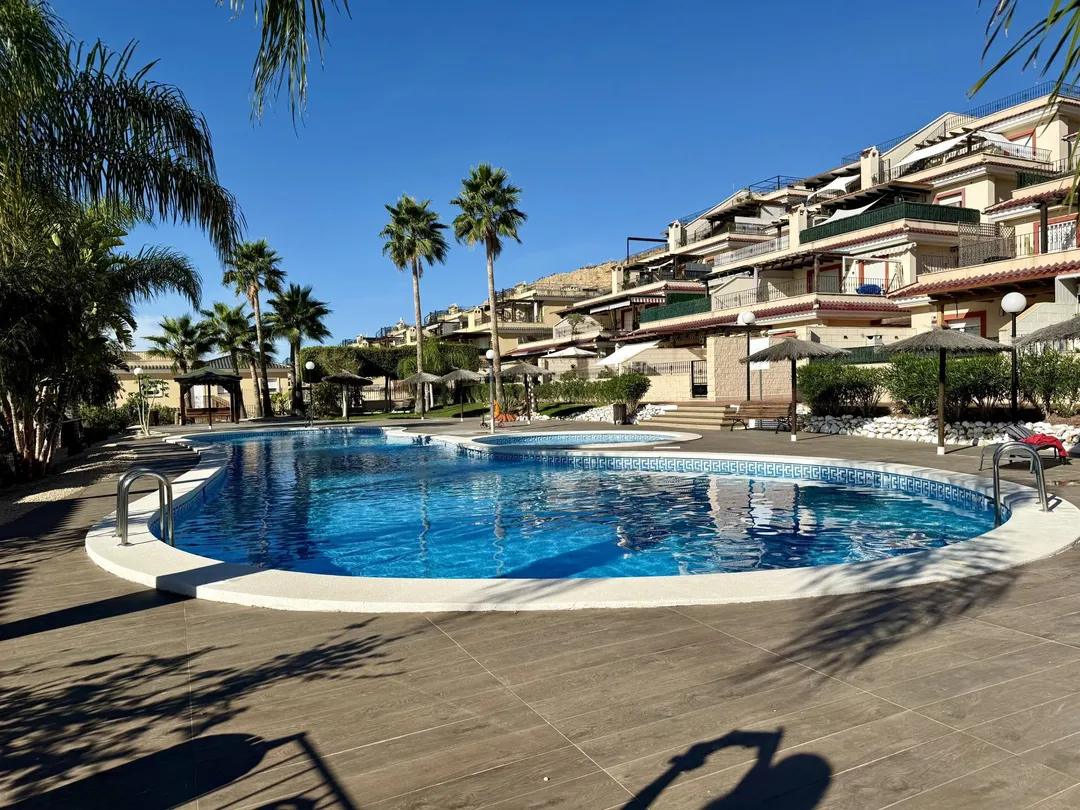 Planta baja en  Carrer de l'Algeps 878B - Foto 1