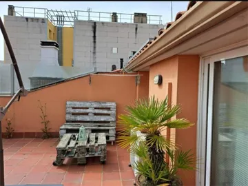 Piso en  Carrer del Pintor Vancells 10 - Foto 3