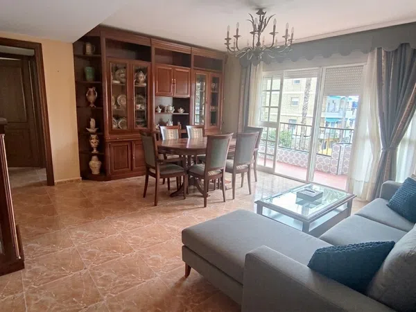 Piso en plaza Pintor Amalio García del Moral, 4 - Foto 3