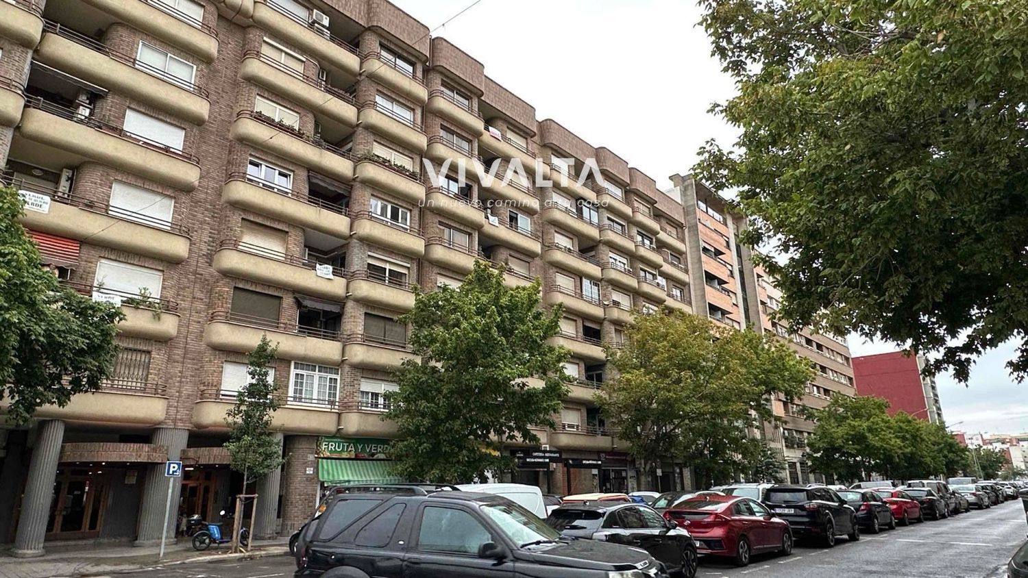 Piso en Calle de la Pianista Empar Iturbi, La Creu Coberta - Foto 2
