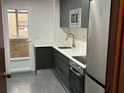 Piso en paseo Echegaray y Caballero, 8