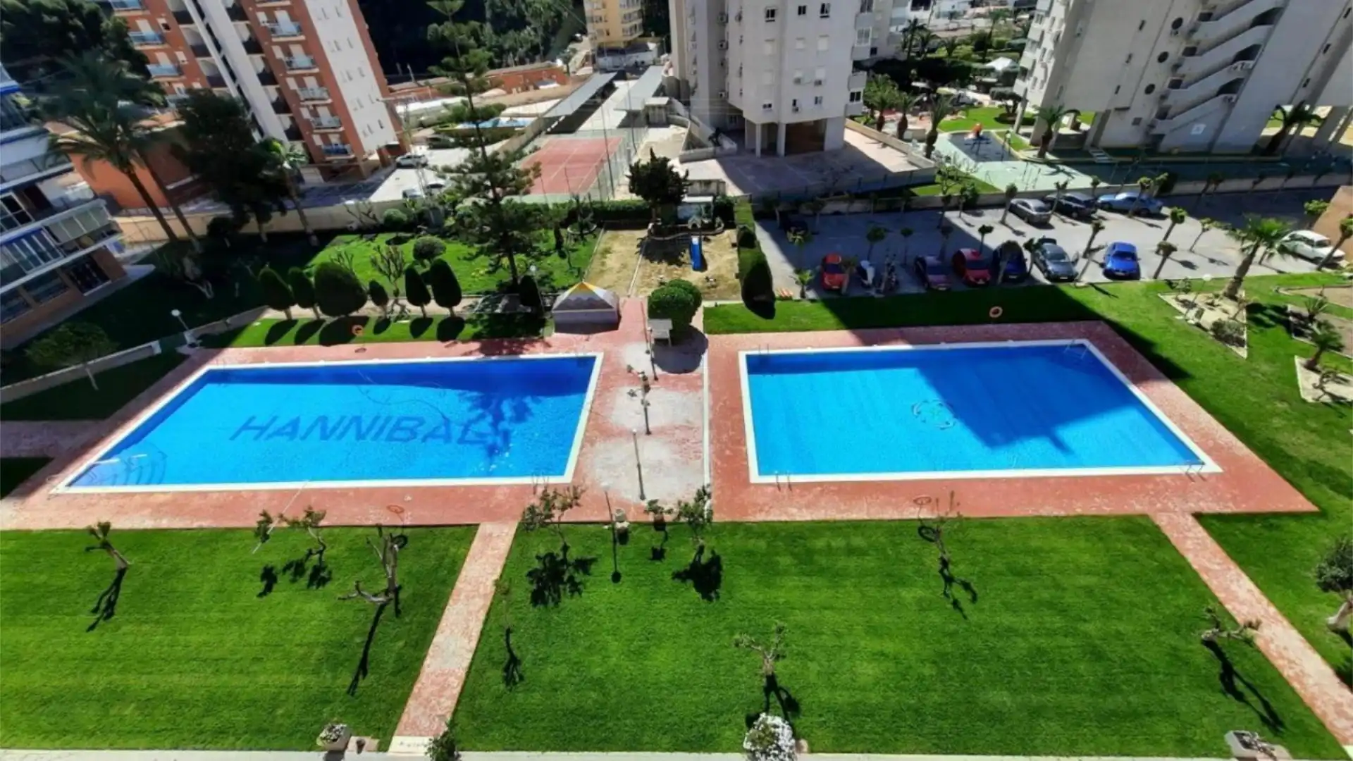 Piso en  Avinguda de la Marina Baixa 13 - Foto 1