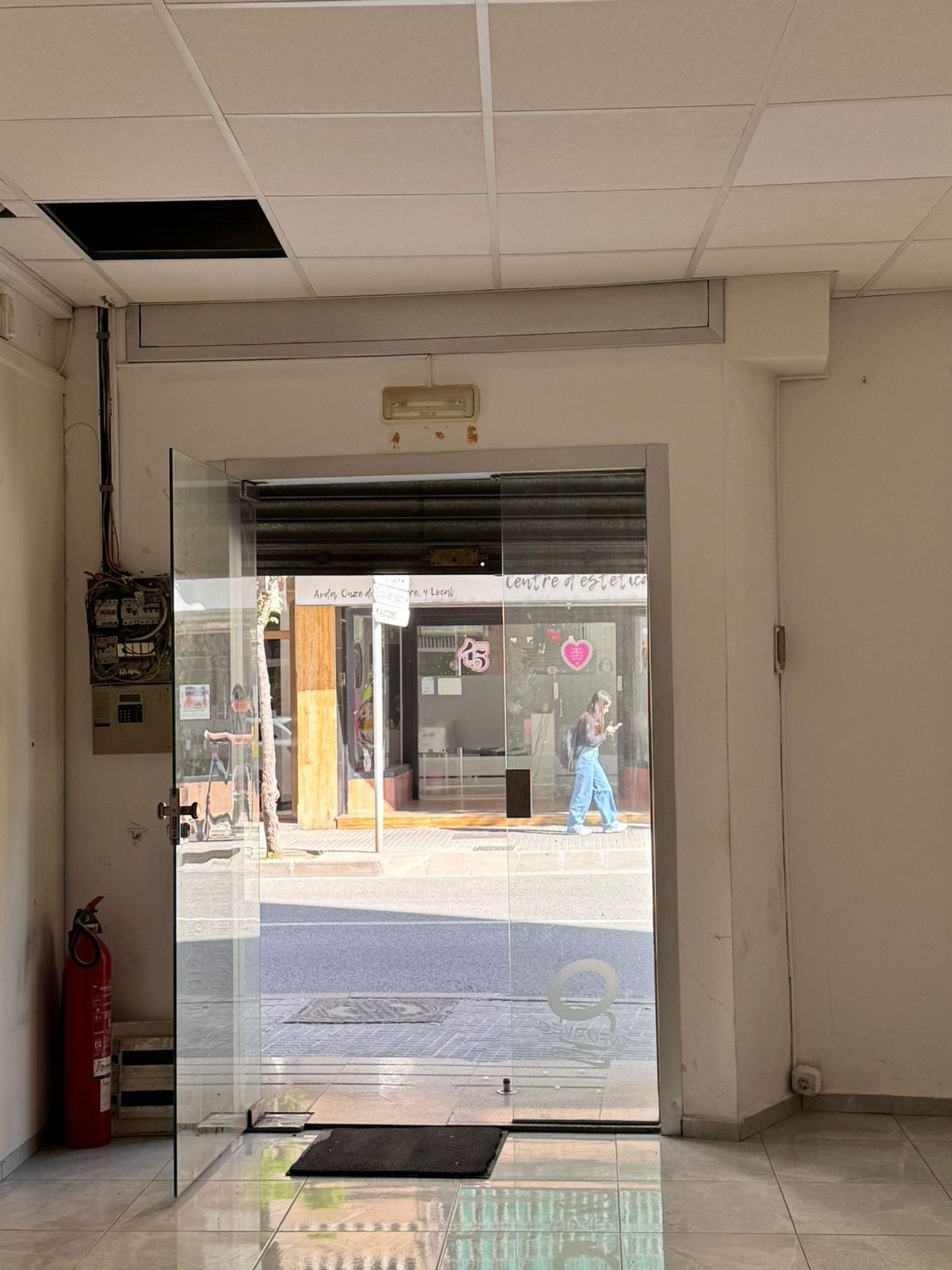 Local en Avenida de l'Onze de Setembre, 5 D - Foto 4