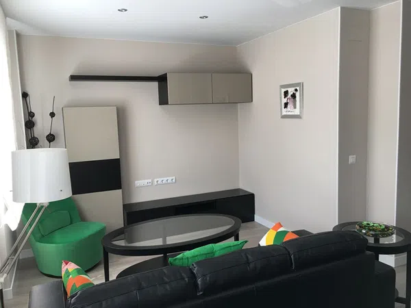 Piso en calle de Virgen del Portillo, 3