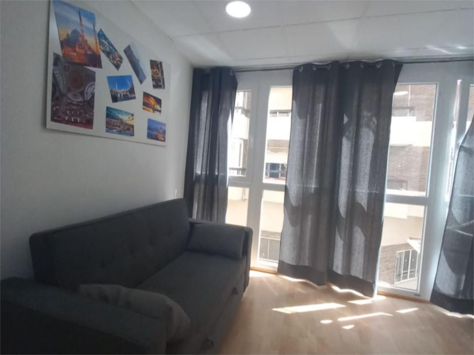 Apartamento en  Calle Bazán 20 - Foto 1