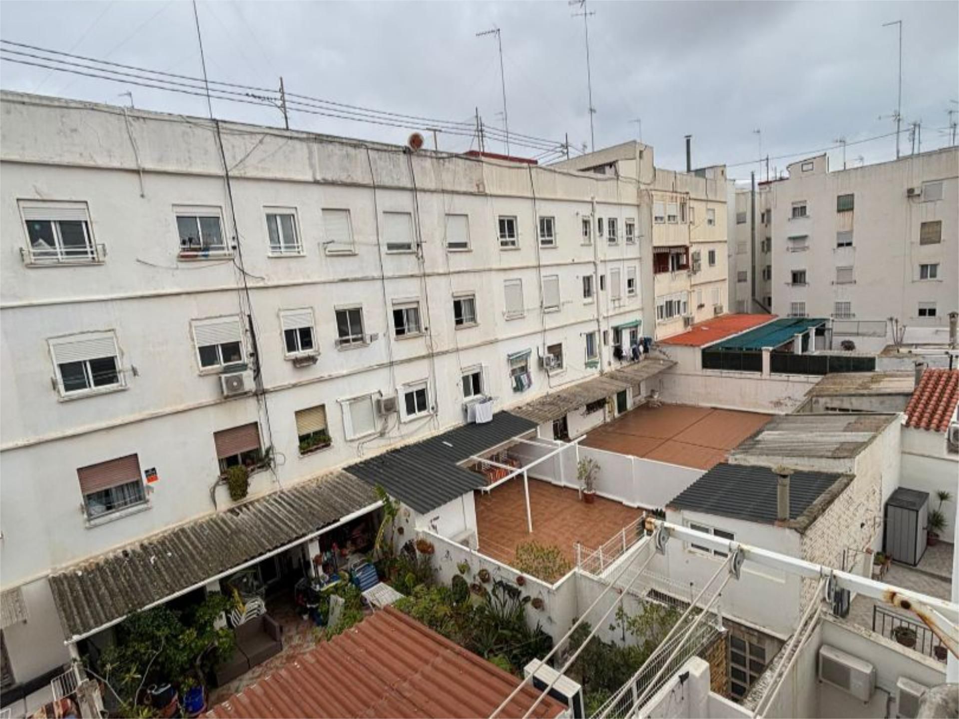 Piso en  Carrer de Vicent Ballester 14 - Foto 29