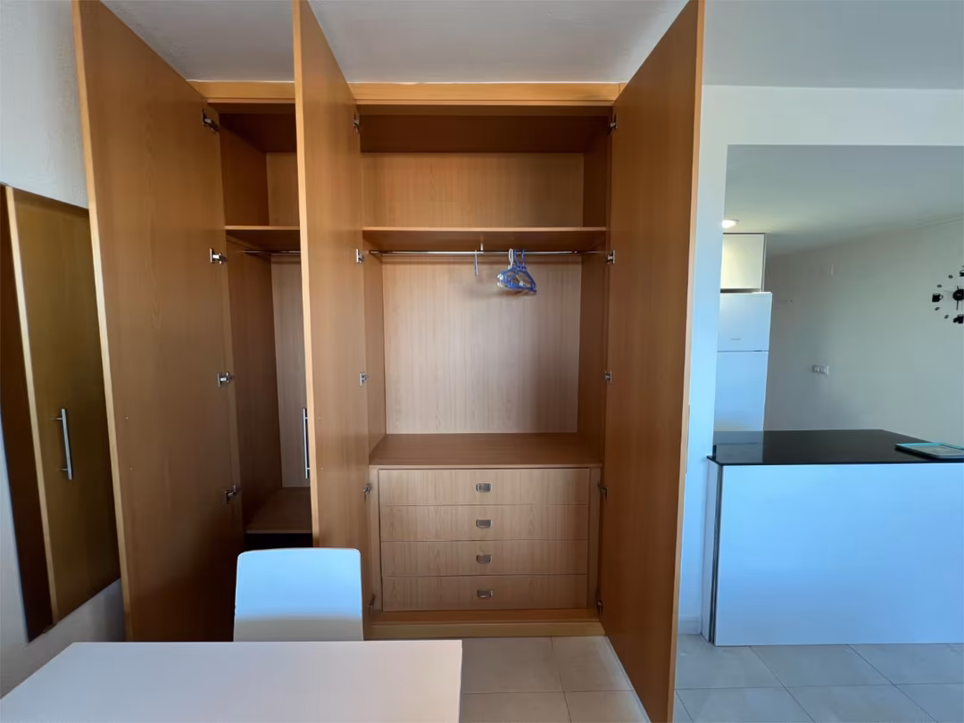 Piso en  Calle Profesor Joaquín Hellín 2 - Foto 3