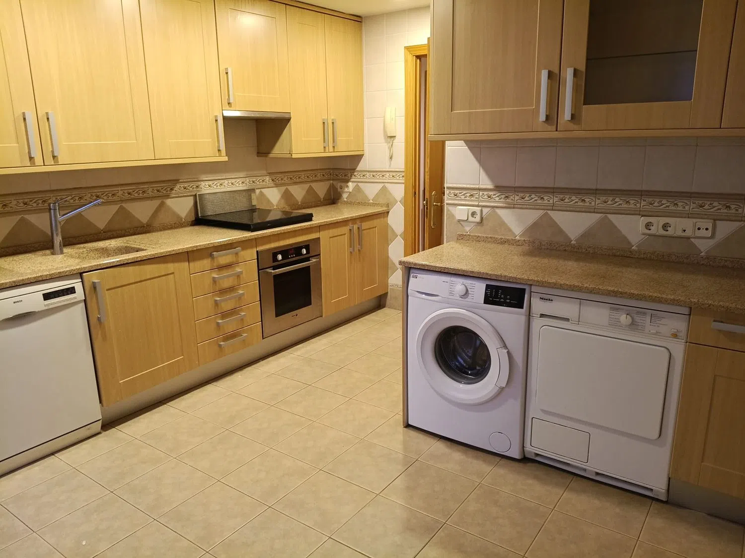 Piso en calle de Bolivia, 24 - Foto 2