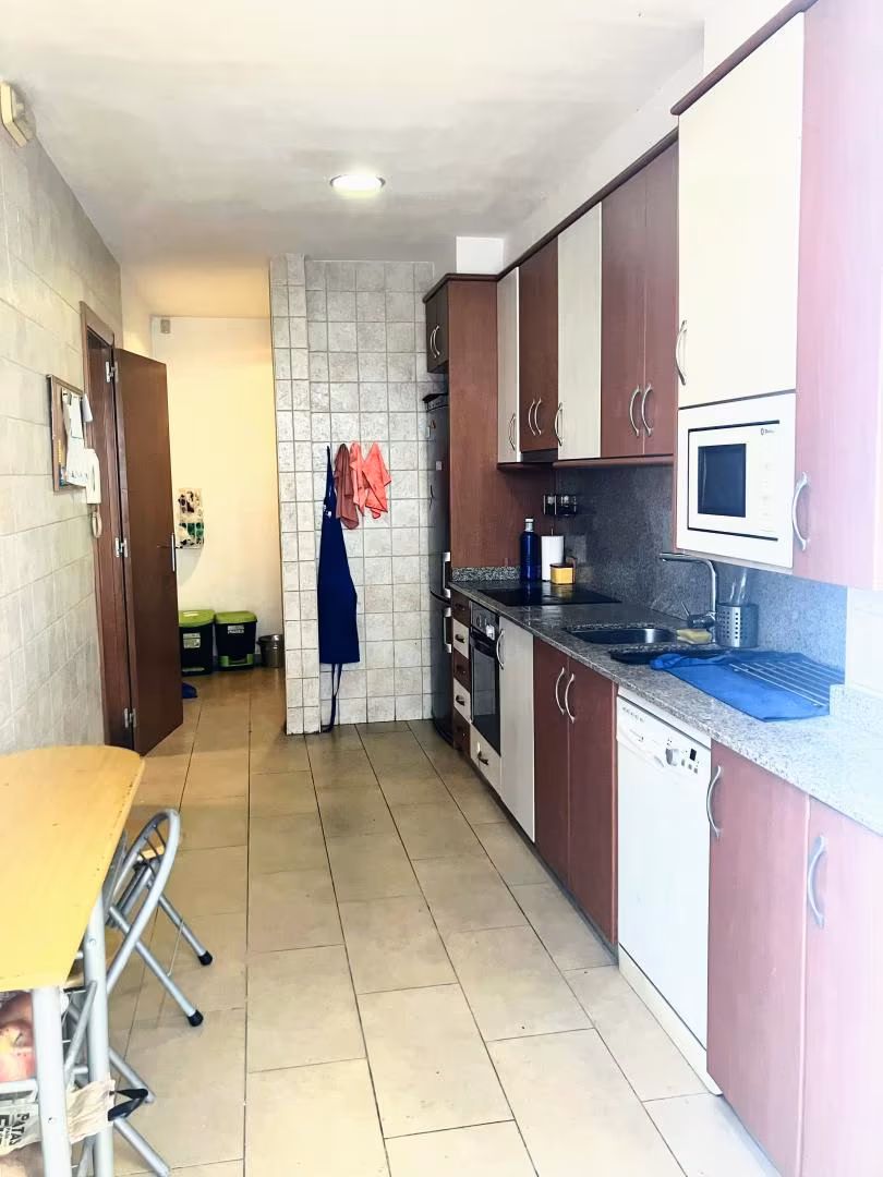 Casa adosada en  Carrer de la Circumval lació Baixa 37 - Foto 7