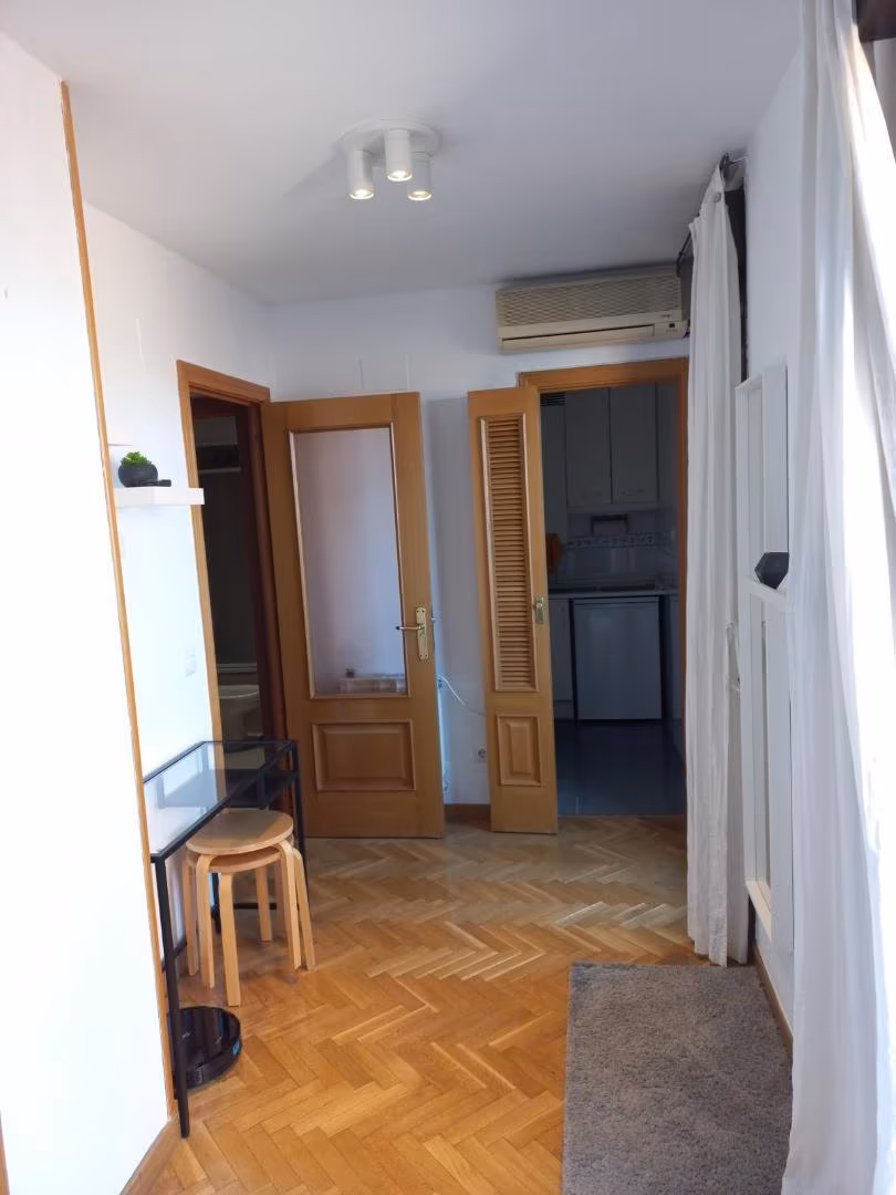 Piso en  Calle de Rafael Bergamín 6 - Foto 5