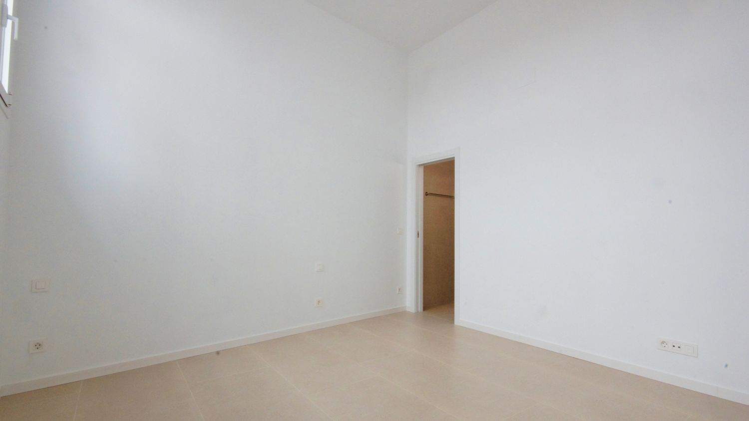 Piso en Urb. los milanos Barrio Alcalde L. Uruñuela - Palacio de Congresos - Foto 7