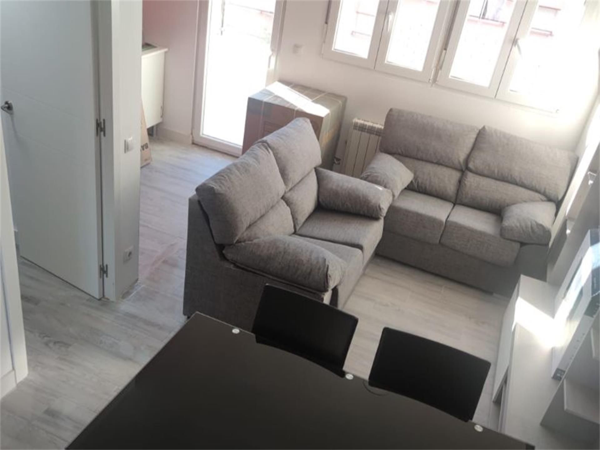 Ático en  Calle Borneo