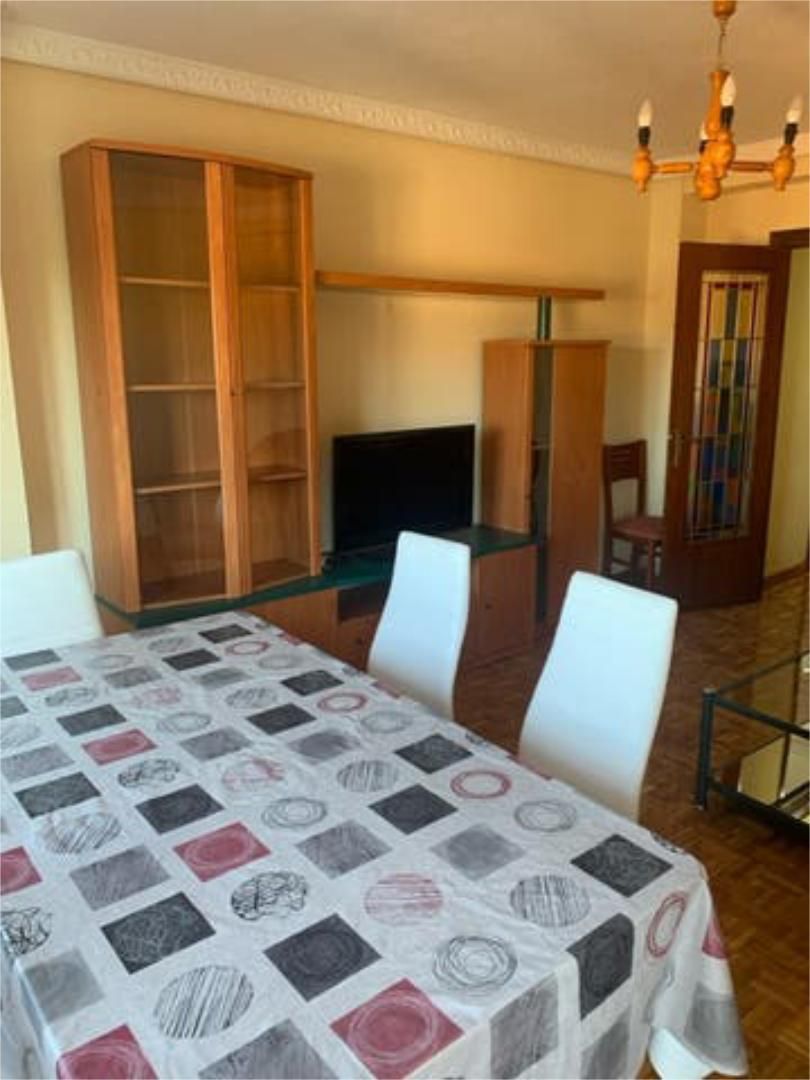 Piso en Carretera de Ledesma - Foto 1