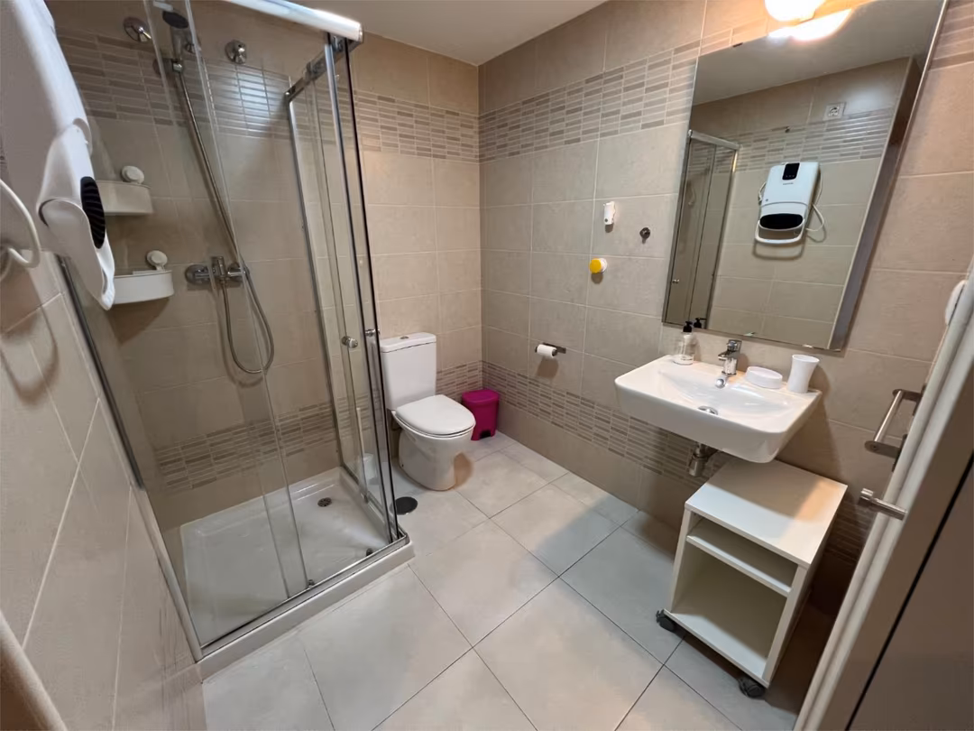 Piso en  Calle Profesor Joaquín Hellín 2 - Foto 6