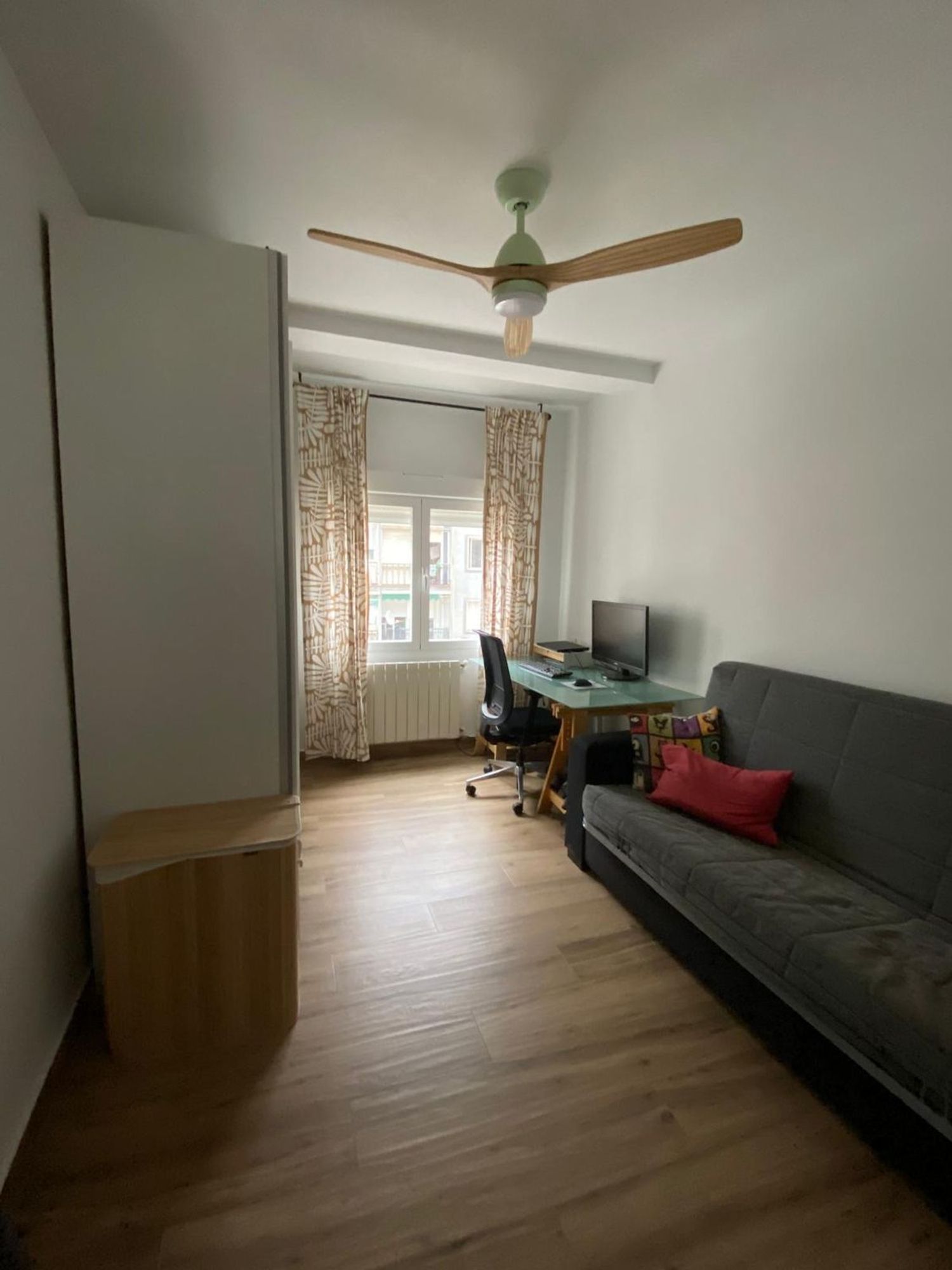 Piso en avenida Pablo Picasso, 25 - Foto 2