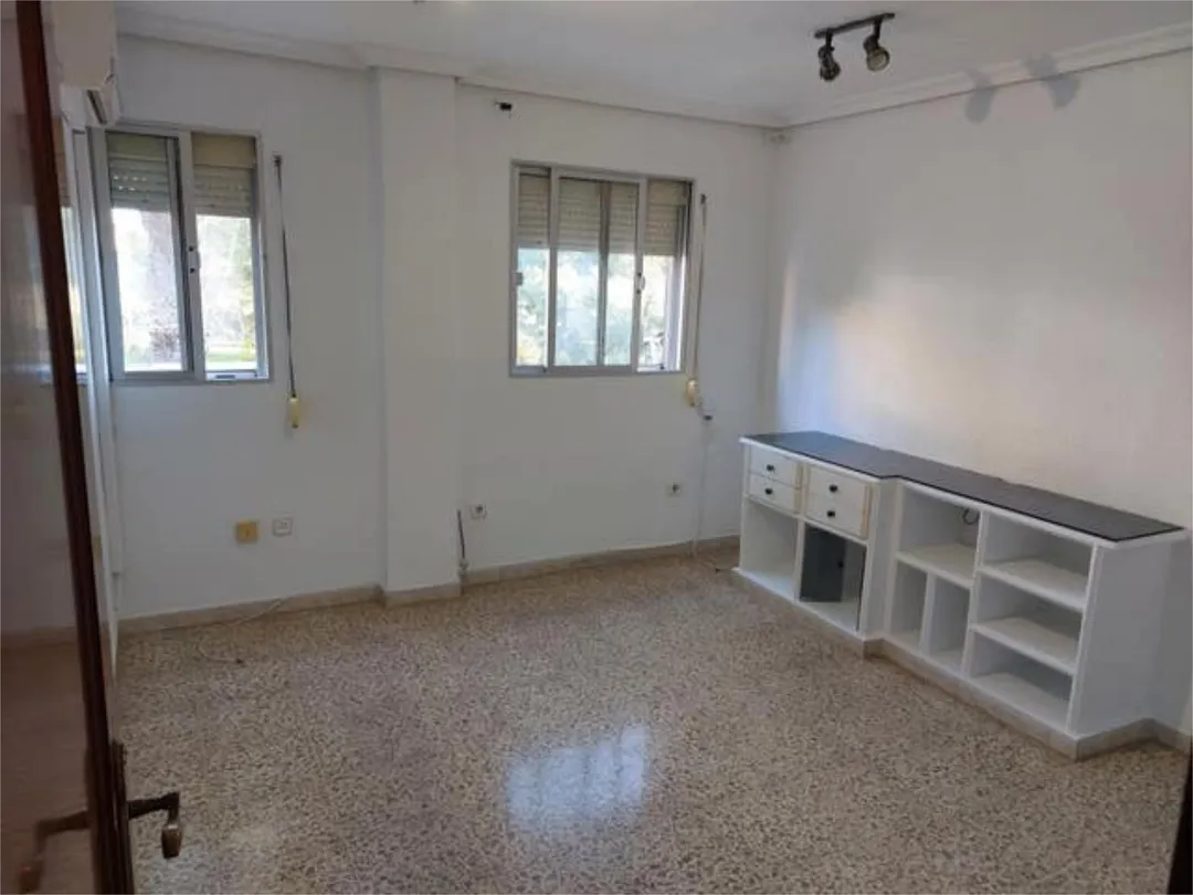 Piso en Rabesa, bloque detrás de farmacia - Foto 6