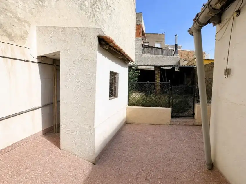 Casa adosada en  Calle Carrascos 15 - Foto 3