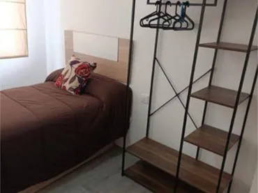 Piso en barrio - Foto 5