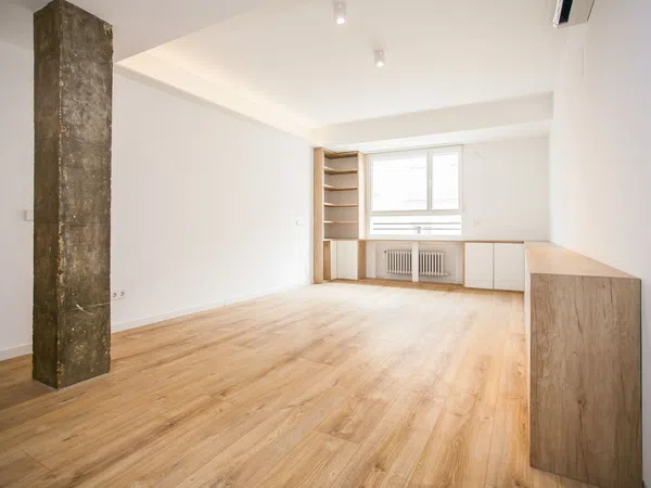 Piso en calle de Montesa, 15