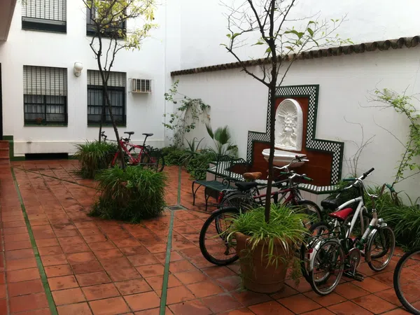 Estudio en calle Bécquer, 23