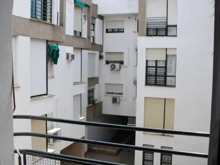 Piso en  Calle Carlos Cañal 36 - Foto 3