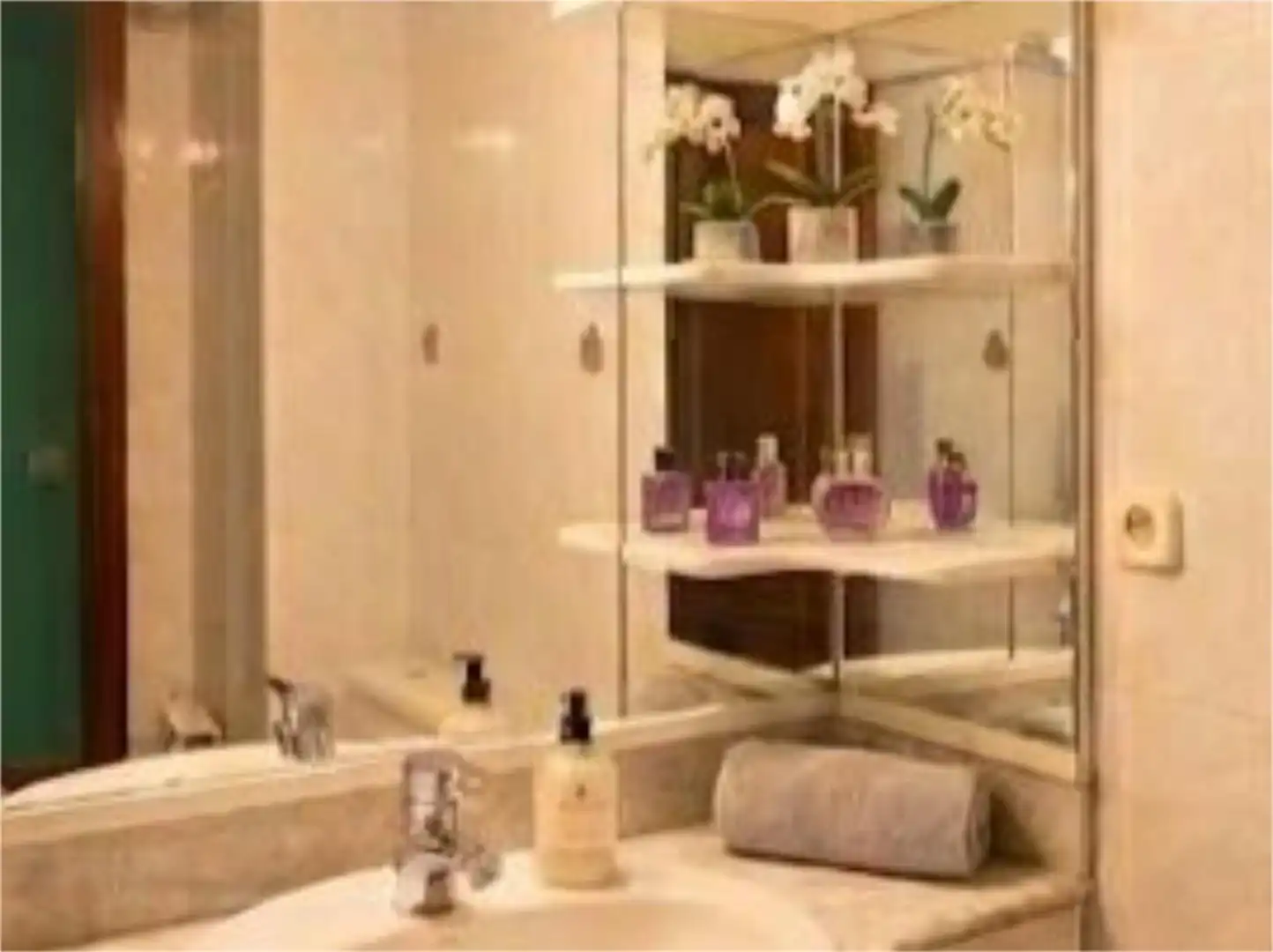 Piso en  Calle Sierra de Albarracín 1 - Foto 2