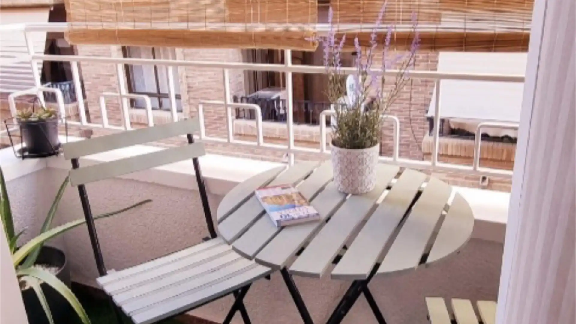 Piso en  Carrer Joan Miró 1 - Foto 6