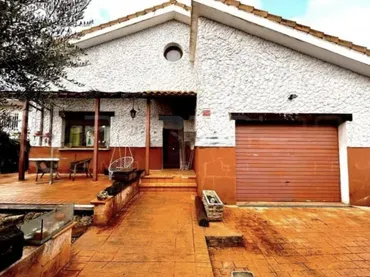 Chalet en  Calle Guadalcampo 61 - Foto 2