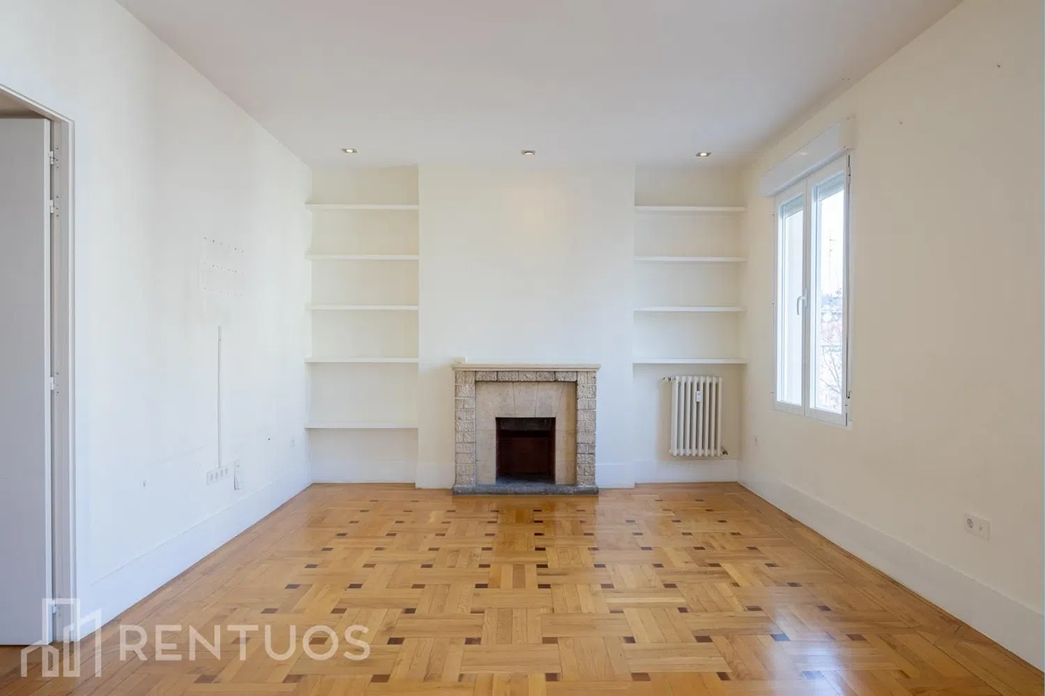 Piso en calle de Orense - Foto 1